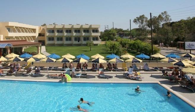 Relax Hotel Kolymbia Luaran gambar